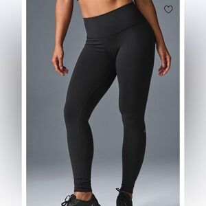 ALO High-Waist Airbrush Black Leggings